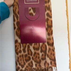 Steve Madden Leopard Print Scarf NWT